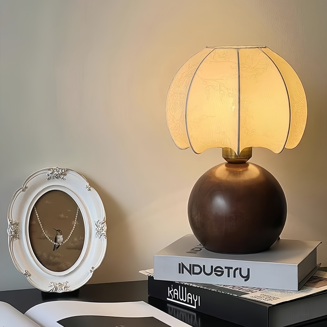 مصباح طاولة بتصميم زهري عتيق،  - مراجعة Home Textile وسعره