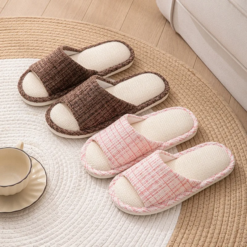 شباشب منزلية من الكتان للرجال  - مراجعة Home Textile وسعره